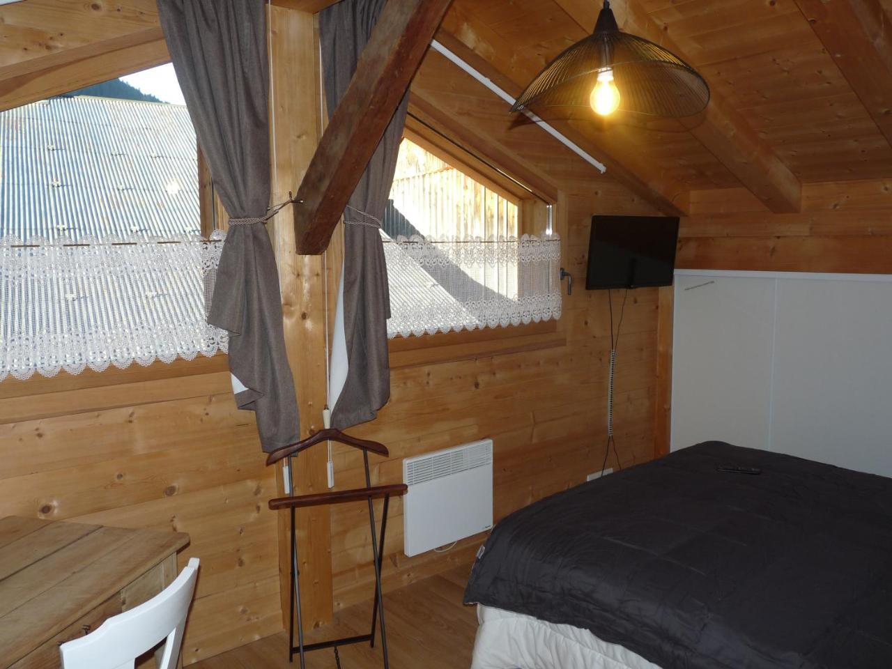 "Namaste" Chambre Zen Au Calme Saint-Jean-d'Aulps Exterior photo